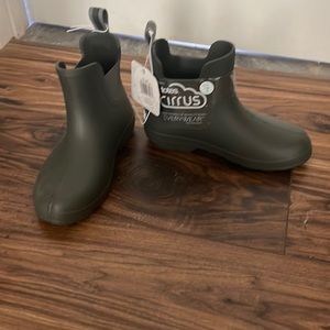 Brand new with tags totes slip on rain boots